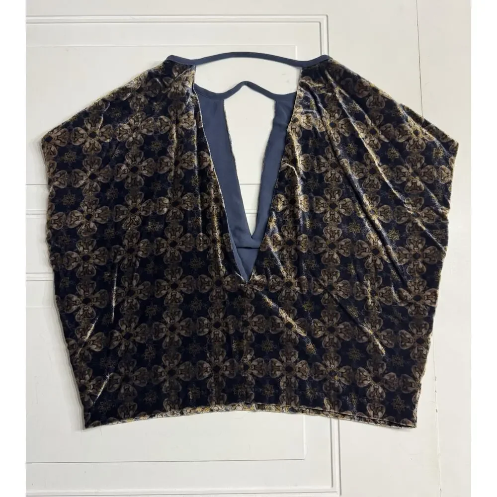 Urban Outfitters Ecote Blue Gold Floral Velvet Top Sleeveless Deep V Size Medium - Picture 6 of 6